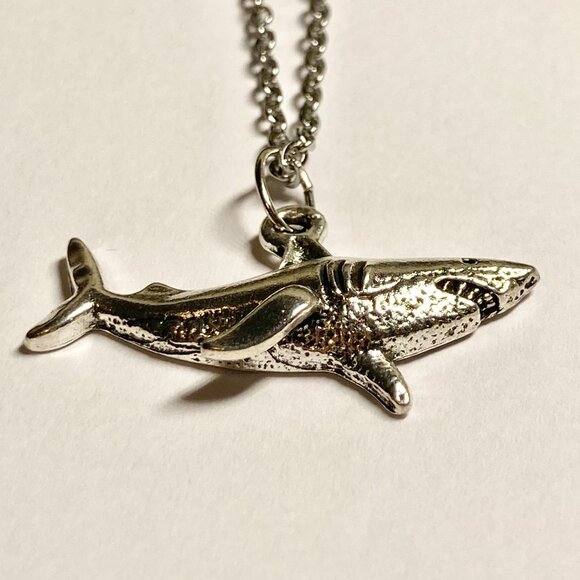 Silver Shark Necklace Stainless Steel Chain 20" Plated Sea Life Mens Womens - Picture 4 of 7